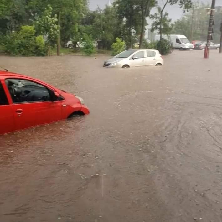 mesaj ro alert la galati mai multe zone ale orasului sunt inundate 713130